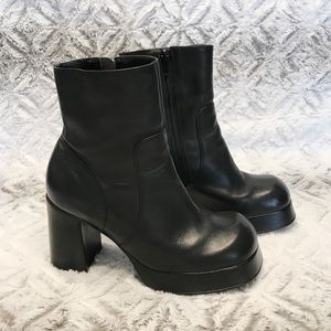 Steve Madden Black Platform Booties